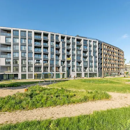 Chlebova Riverside & Gym By Downtown Apartment